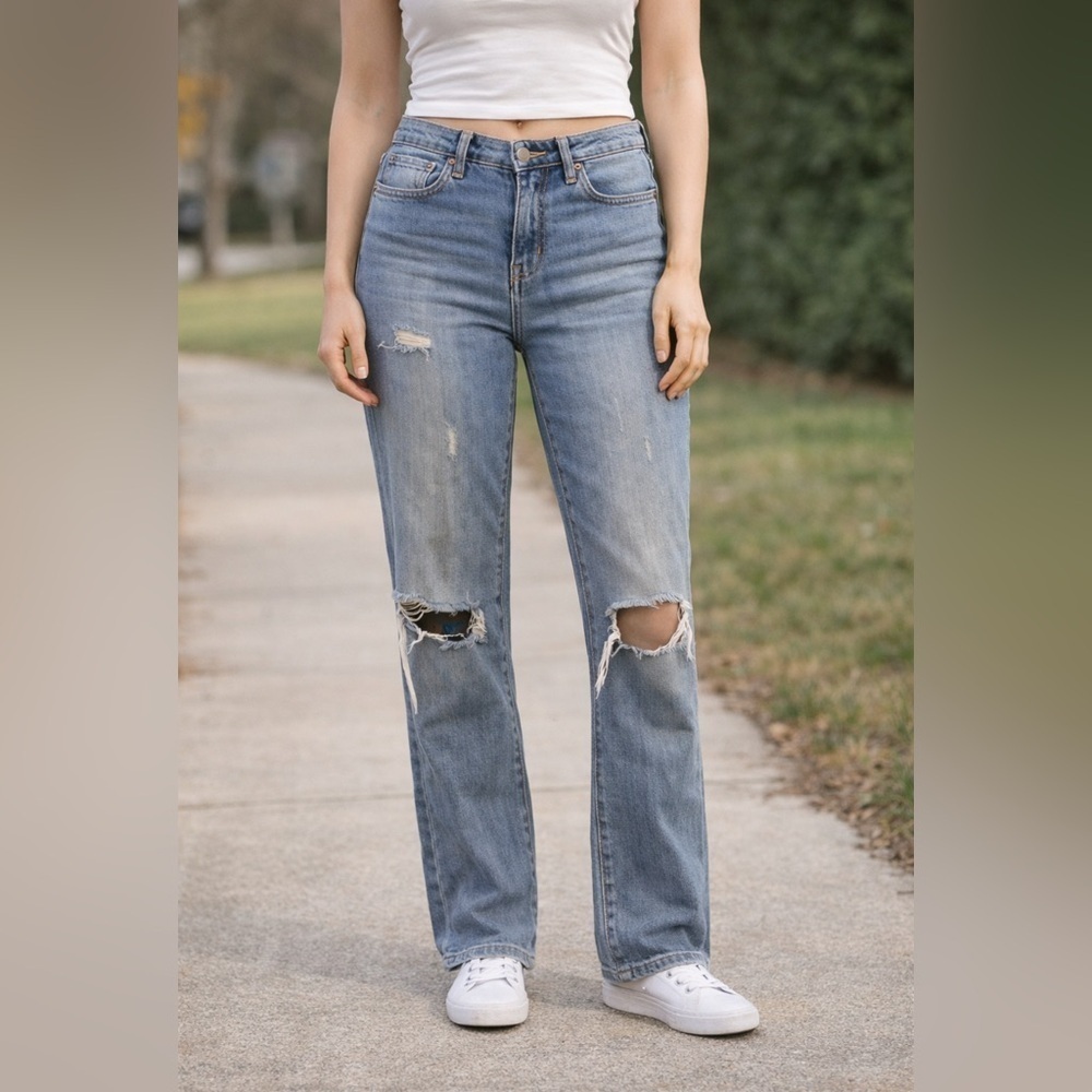 Hidden Classic Blue High-Waist Button-Fly Distressed Jeans. Size-6